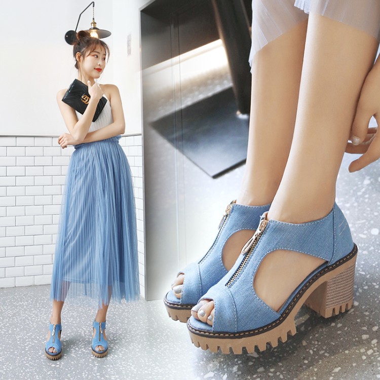 Women's Low-Top Denim Sandals with Chunky Heel and Zipper - Image 2